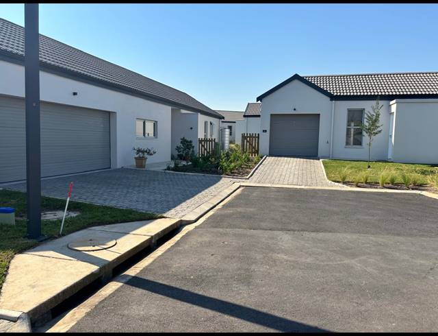 3 BEDROOM HOUSE FOR SALE IN LALELA ESTATE